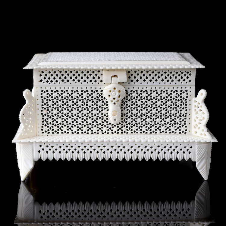 Lucknow's Bone Craft - a jewelry box
